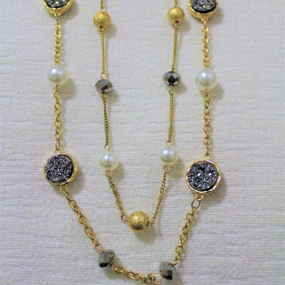 Jewelry - Druzy Necklace, Earrings, Bracelet Set